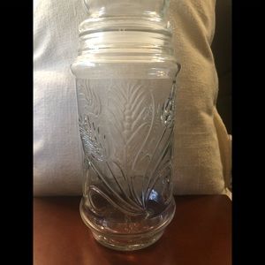 Vintage 1982 PLANTER'S MR. PEANUT Glass Jar w/ Lid